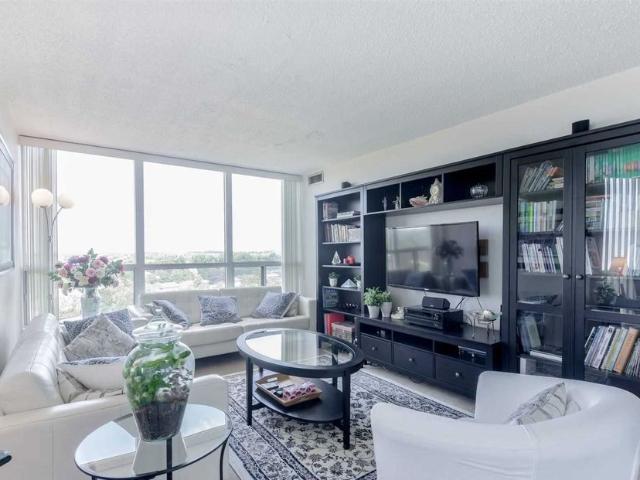 For Lease 12 Laurelcrest Street Unit# 902, Brampton, Ontario