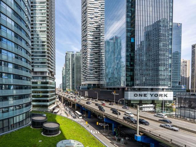 For Lease 12 York Street Unit# 501, Toronto, Ontario