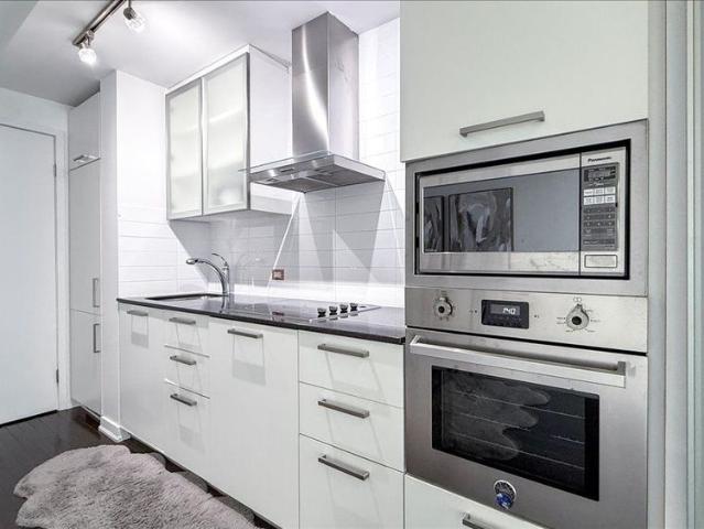 For Lease 12 York Street Unit# 3608, Toronto, Ontario