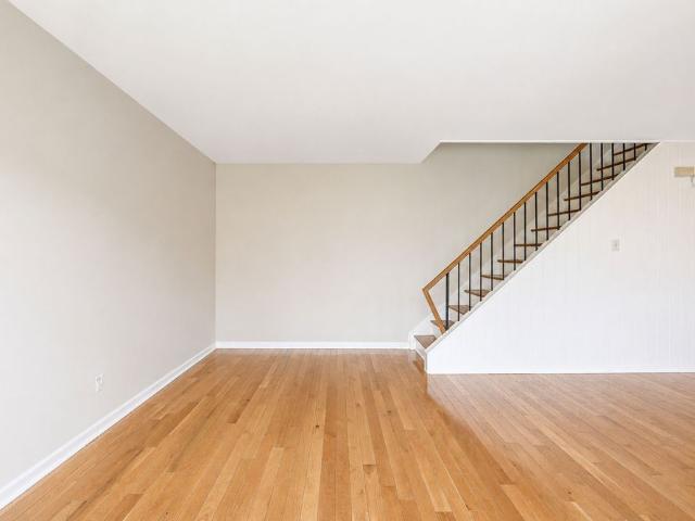 For Lease 1350 Winding Trail Unit# 33, Mississauga, Ontario