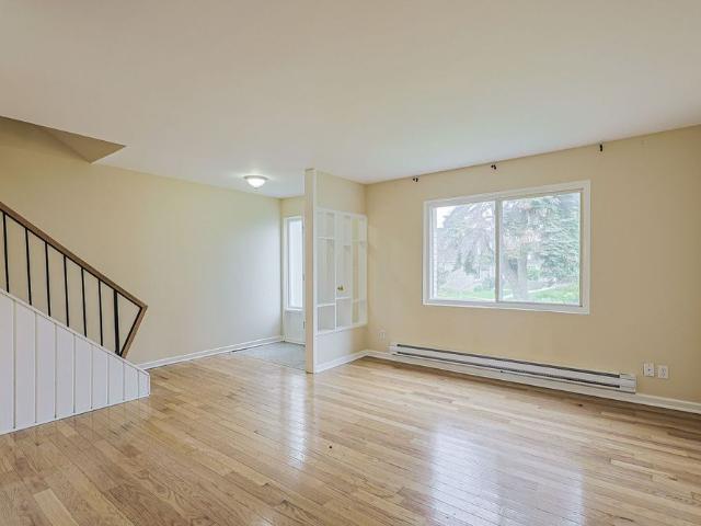 For Lease 1350 Winding Trail Unit# 40, Mississauga, Ontario
