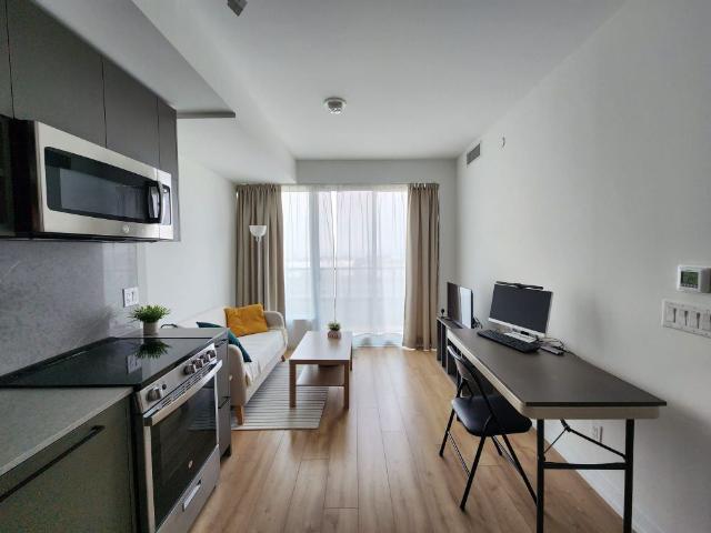 For Lease 135 East Liberty Street Unit# 911, Toronto, Ontario