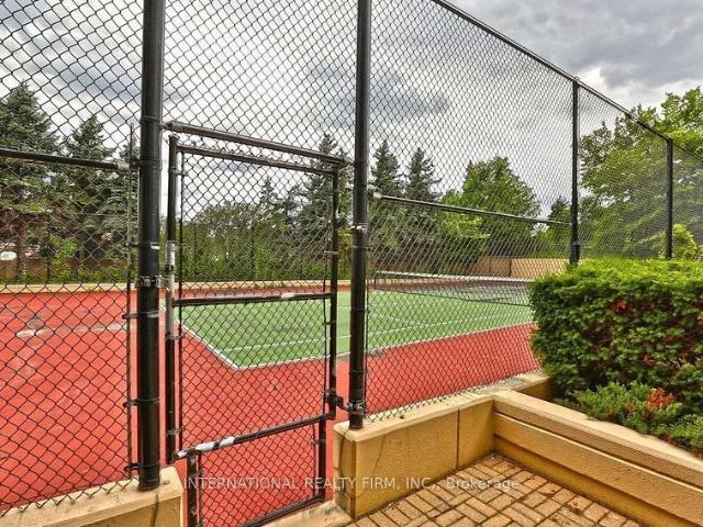 For Lease 135 Hillcrest Avenue Unit# 1010, Mississauga, Ontario