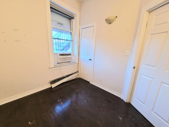 For Lease 135 John Street Unit# 4, Hamilton, Ontario