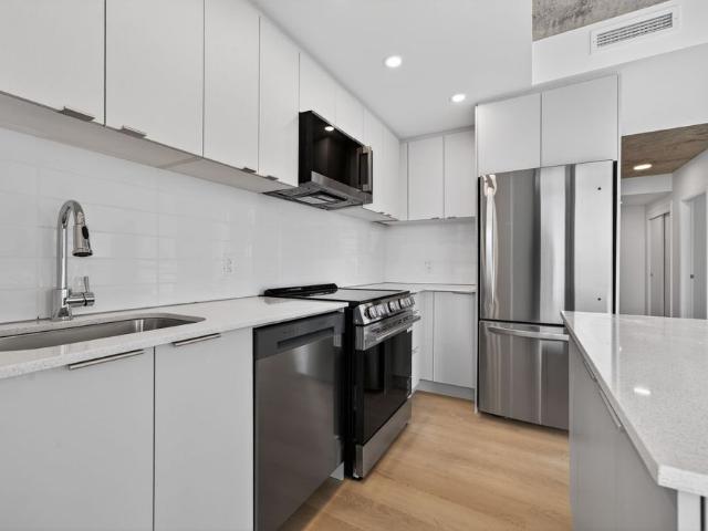 For Lease 1360 Carling Avenue Unit# 2307, Carlington Central Park, Ontario
