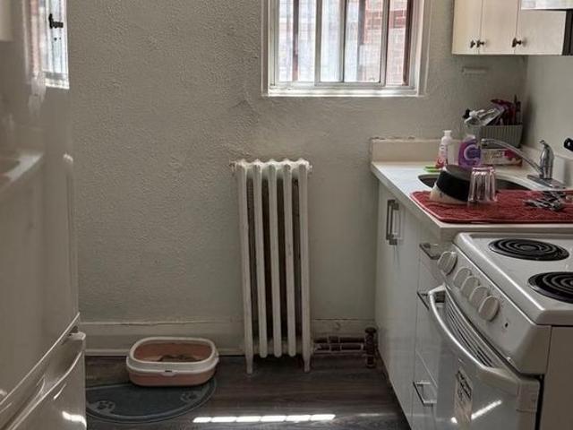 For Lease 136 Avenue Road Unit# B, Toronto, Ontario