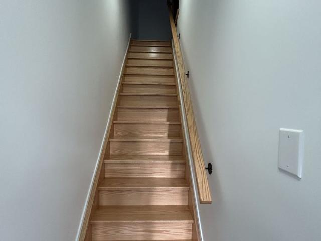 For Lease 137 Curzon Street Unit# 3, Toronto, Ontario