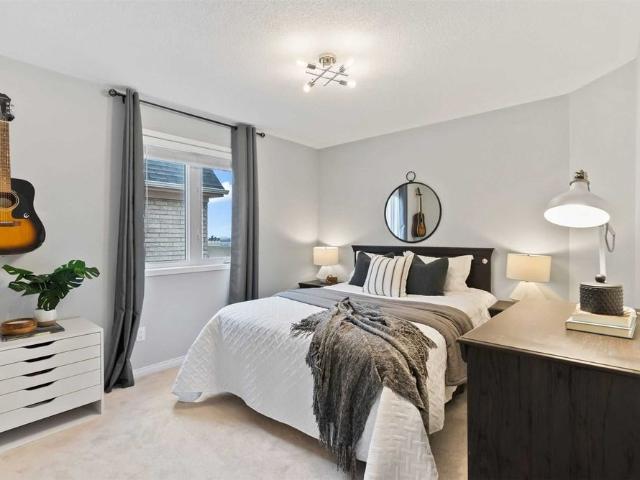For Lease 1381 Clearbrook Drive, Oshawa, Ontario