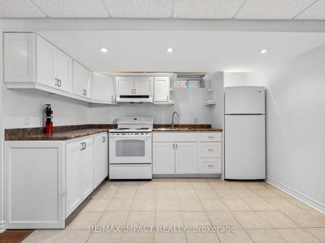 For Lease 1384 Rennie Street, Oshawa, Ontario