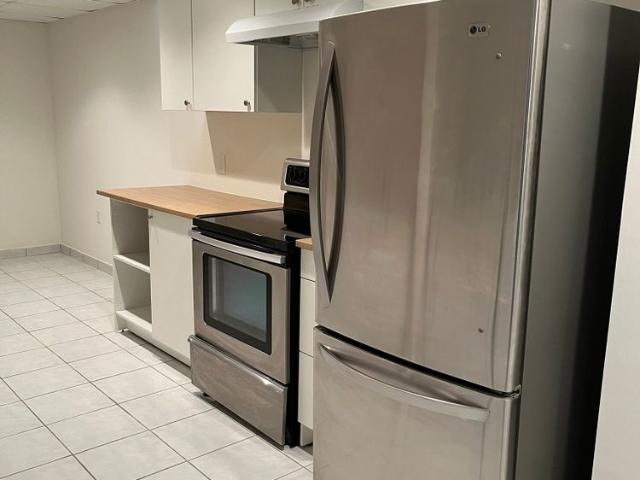 For Lease 138 Venetian Crescent Unit# Basement, Vaughan, Ontario