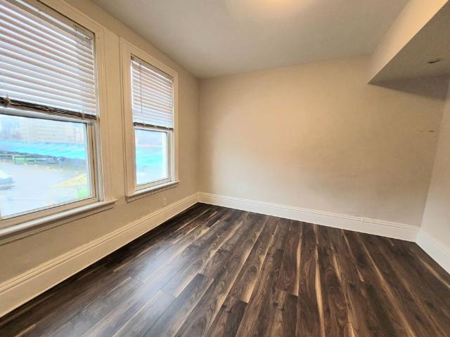 For Lease 139 1/2 John Street Unit# 6, Hamilton, Ontario
