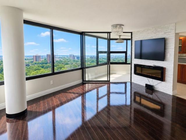 For Lease 1300 BLOOR Street Unit# 1803, Mississauga, Ontario