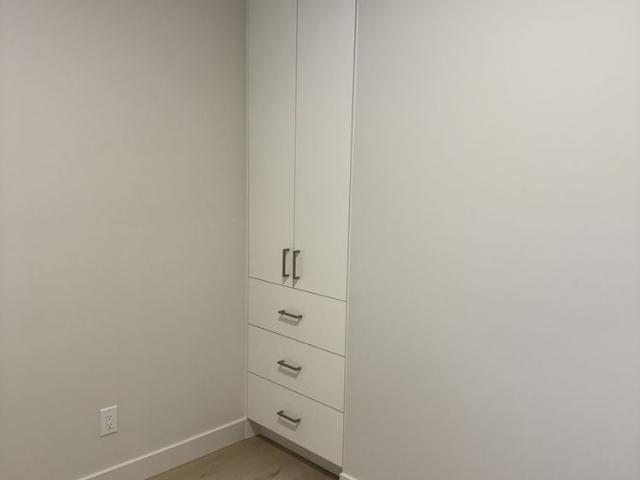 For Lease 1301 Dorchester Avenue Unit# 1, Carlington Central Park, Ontario