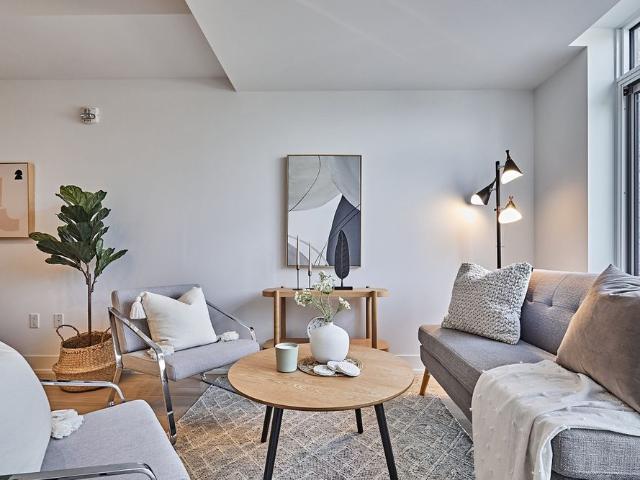 For Lease 1331 Queen Street Unit# #505, Toronto, Ontario