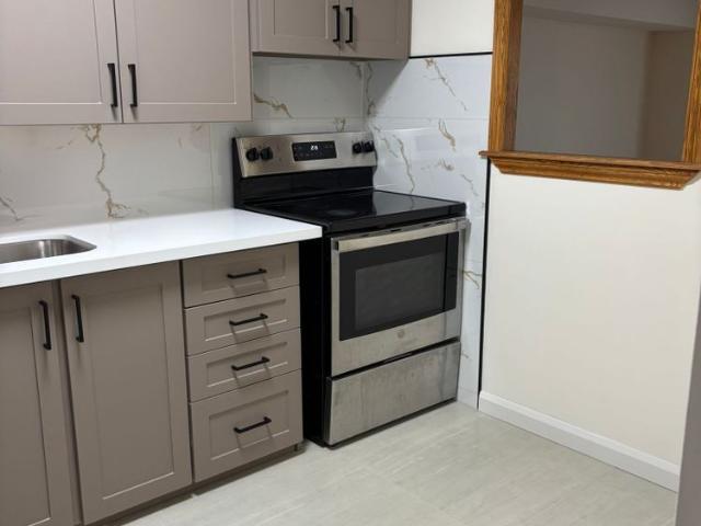 For Lease 1338 York Mills Road Unit# 809, Toronto, Ontario