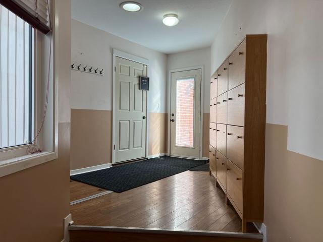 For Lease 1339 Pinegrove Road Unit# 2, Oakville, Ontario