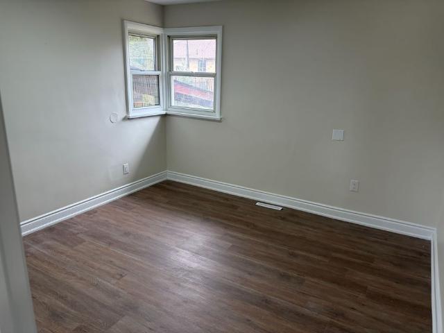 For Lease 13 Ridgewood Avenue Unit# Upper, Guelph, Ontario