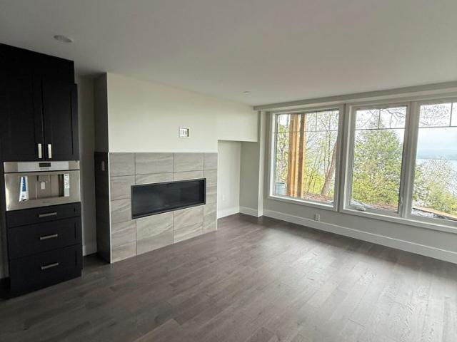 For Lease 13 Tree Tops Lane Unit# 204, Huntsville, Ontario