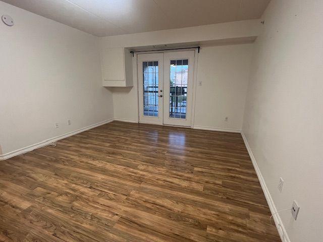 For Lease 1470 Bishops Gate Unit# 306, Oakville, Ontario