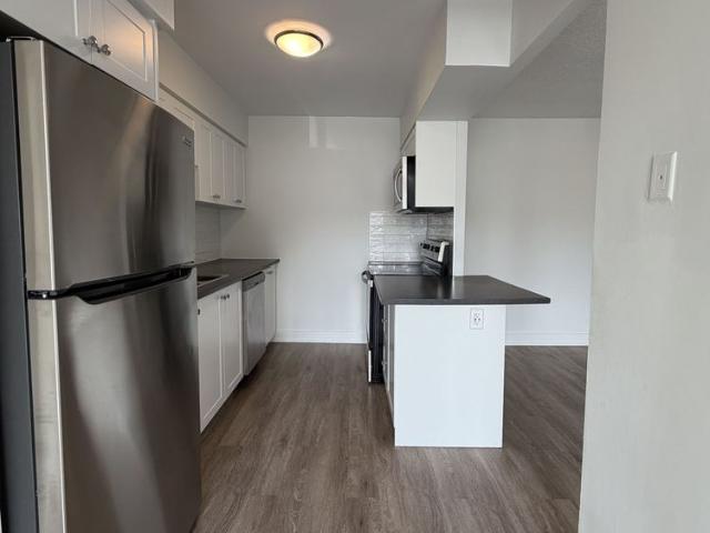 For Lease 147 Wellington Street Unit# 202, Aurora, Ontario