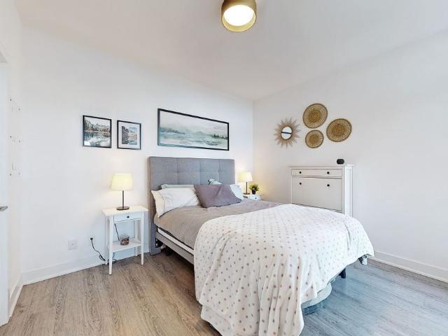 For Lease 1486 Bathurst Street Unit# 907, Toronto, Ontario