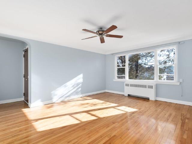 For Lease 149 Marquette Avenue Unit# 5, Vanier and Kingsview Park, Ontario