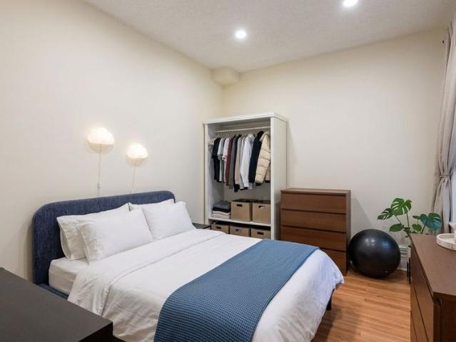 For Lease 149 Gerrard Street Unit# Unit 1, Toronto, Ontario