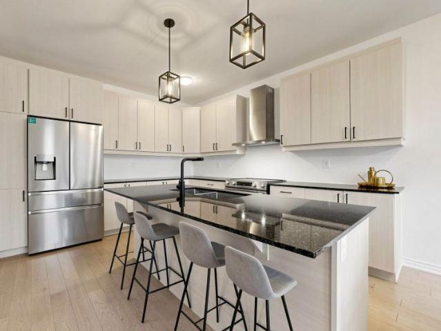 For Lease 1406 Swallowtail Lane, Pickering, Ontario