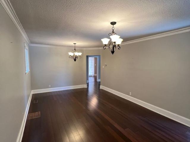 For Lease 141 bexhill Avenue, Toronto, Ontario