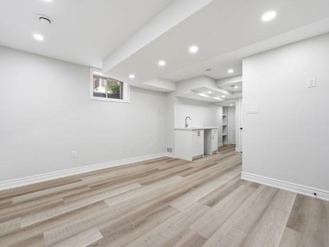 For Lease 141 Borers Creek Circle, Hamilton, Ontario