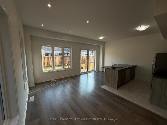 For Lease 141 Turnberry Lane, Barrie, Ontario