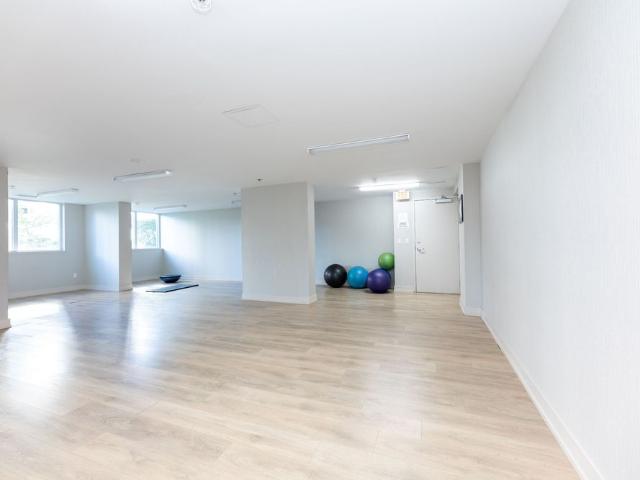 For Lease 1420 Dupont Street Unit# 811, Toronto, Ontario