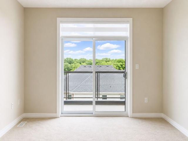 For Lease 142 FOAMFLOWER Place Unit# 14, Waterloo, Ontario
