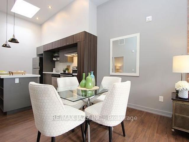 For Lease 14 1/2 King Street Unit# 302, Oshawa, Ontario