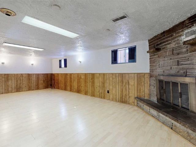 For Lease 14 Beacon Road, Toronto, Ontario
