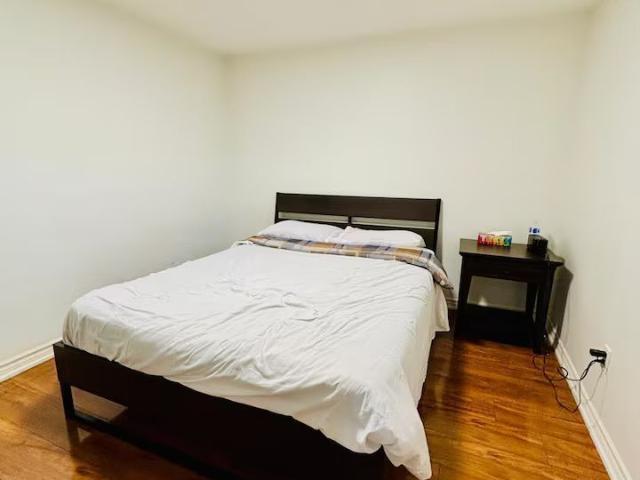 For Lease 14 Buckhorn Avenue, Richmond Hill, Ontario