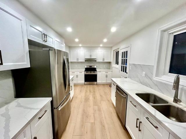 For Lease 14 Glentworth Road, Toronto, Ontario