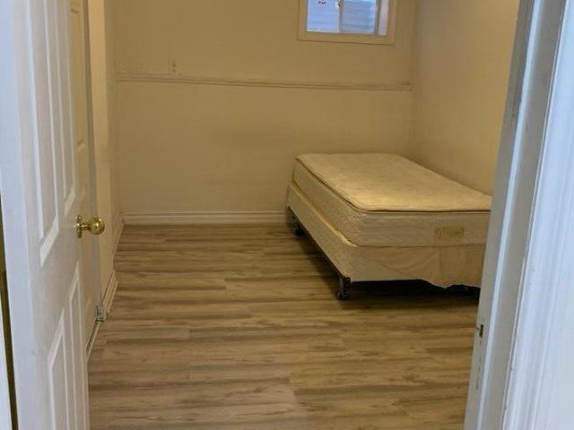 For Lease 14 Guildwood Drive Unit# Bsmnt, Richmond Hill, Ontario