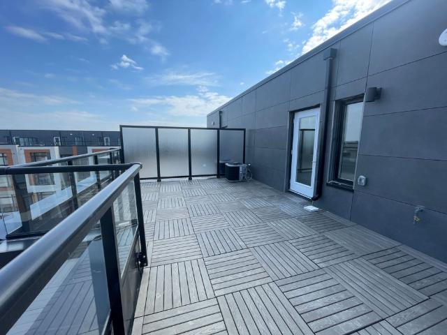 For Lease 14 David Eyer Road Unit# 1031, Richmond Hill, Ontario