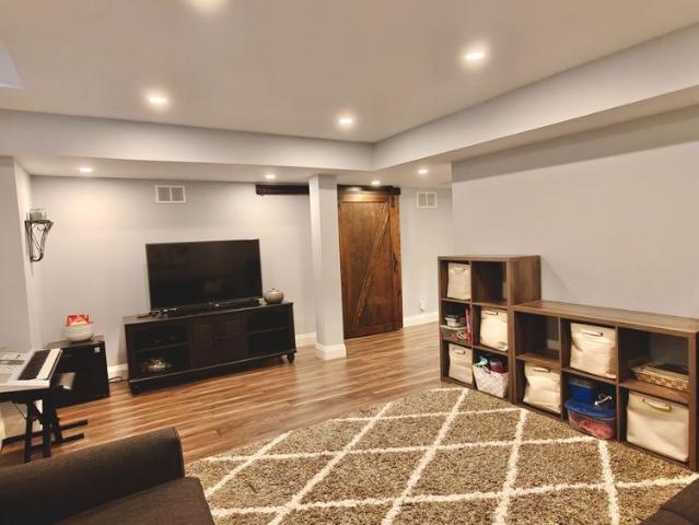 For Lease 14 Ostick Street, Aurora, Ontario
