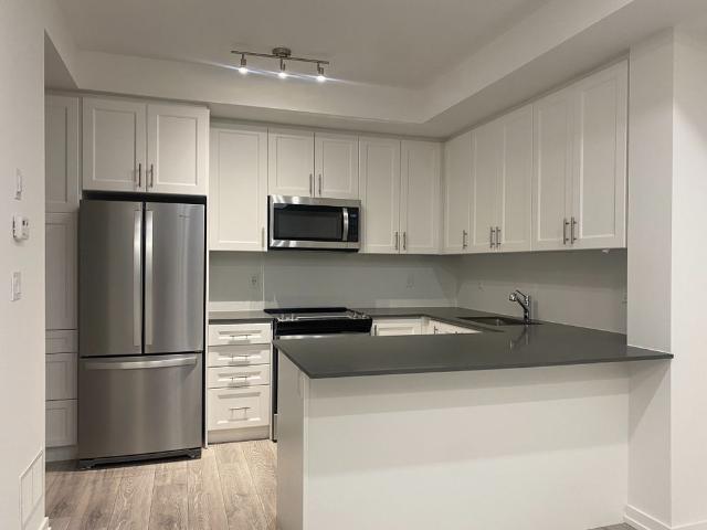For Lease 14 Lytham Green Circle Unit# 20, Newmarket, Ontario