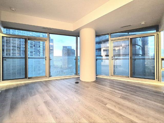For Lease 14 York Street Unit# 1305, Toronto, Ontario