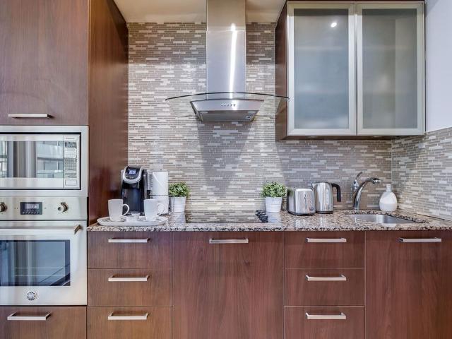 For Lease 14 York Street Unit# 1807, Toronto, Ontario
