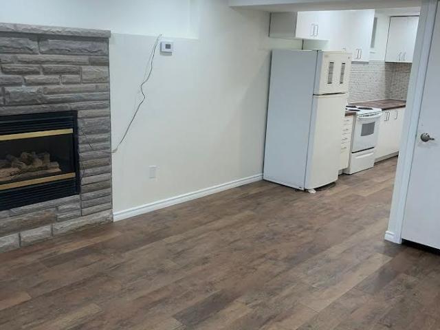 For Lease 154 Oakcrest Drive Unit# Bsmt, Georgina, Ontario