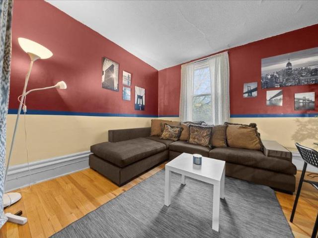 For Lease 155 Stewart Street Unit# 2, Lower Town Sandy Hill, Ontario