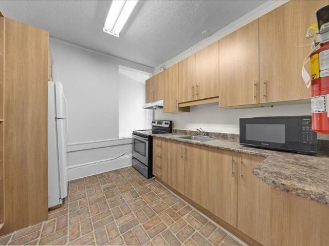 For Lease 155 Stewart Street Unit# 5, Lower Town Sandy Hill, Ontario