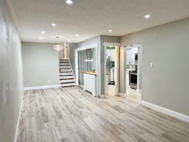 For Lease 156 Mooregate Crescent, Kitchener, Ontario