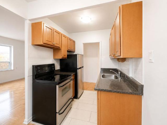 For Lease 156 Kingston Road Unit# 201, Toronto, Ontario