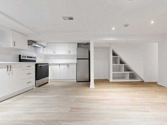 For Lease 158 Mcroberts Avenue, Toronto, Ontario