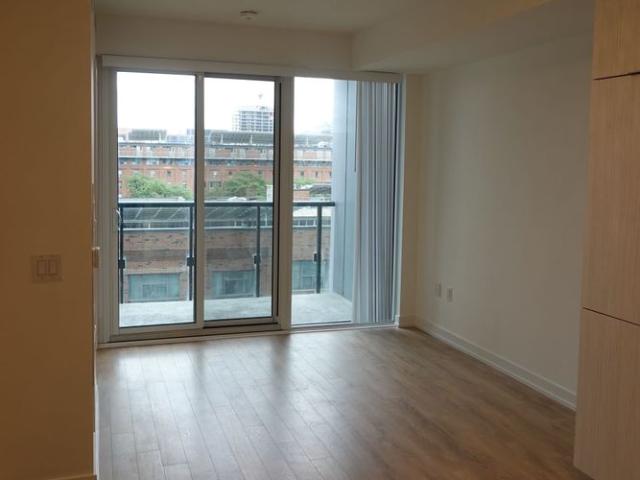 For Lease 158 Front Street Unit# 519, Toronto, Ontario